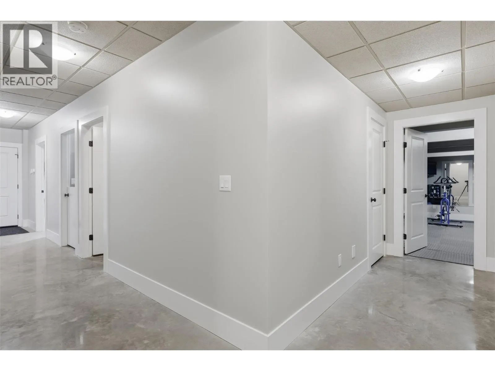 819 Fernie Court