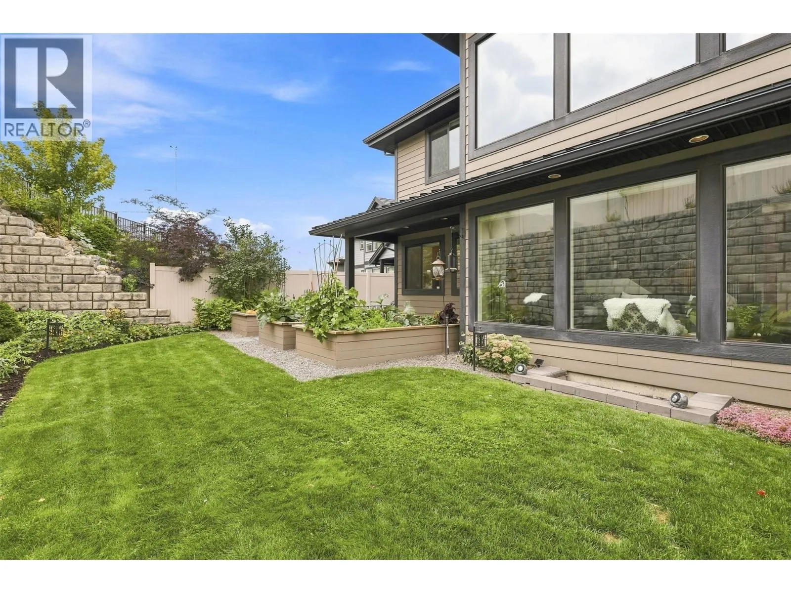 819 Fernie Court