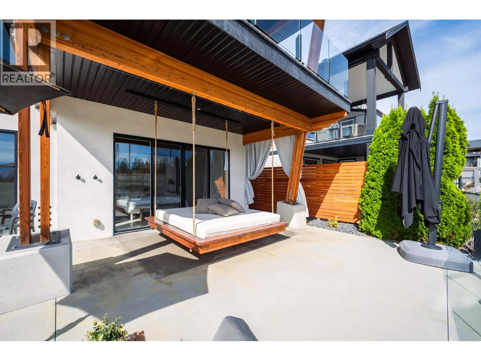 2559 Crown Crest Drive