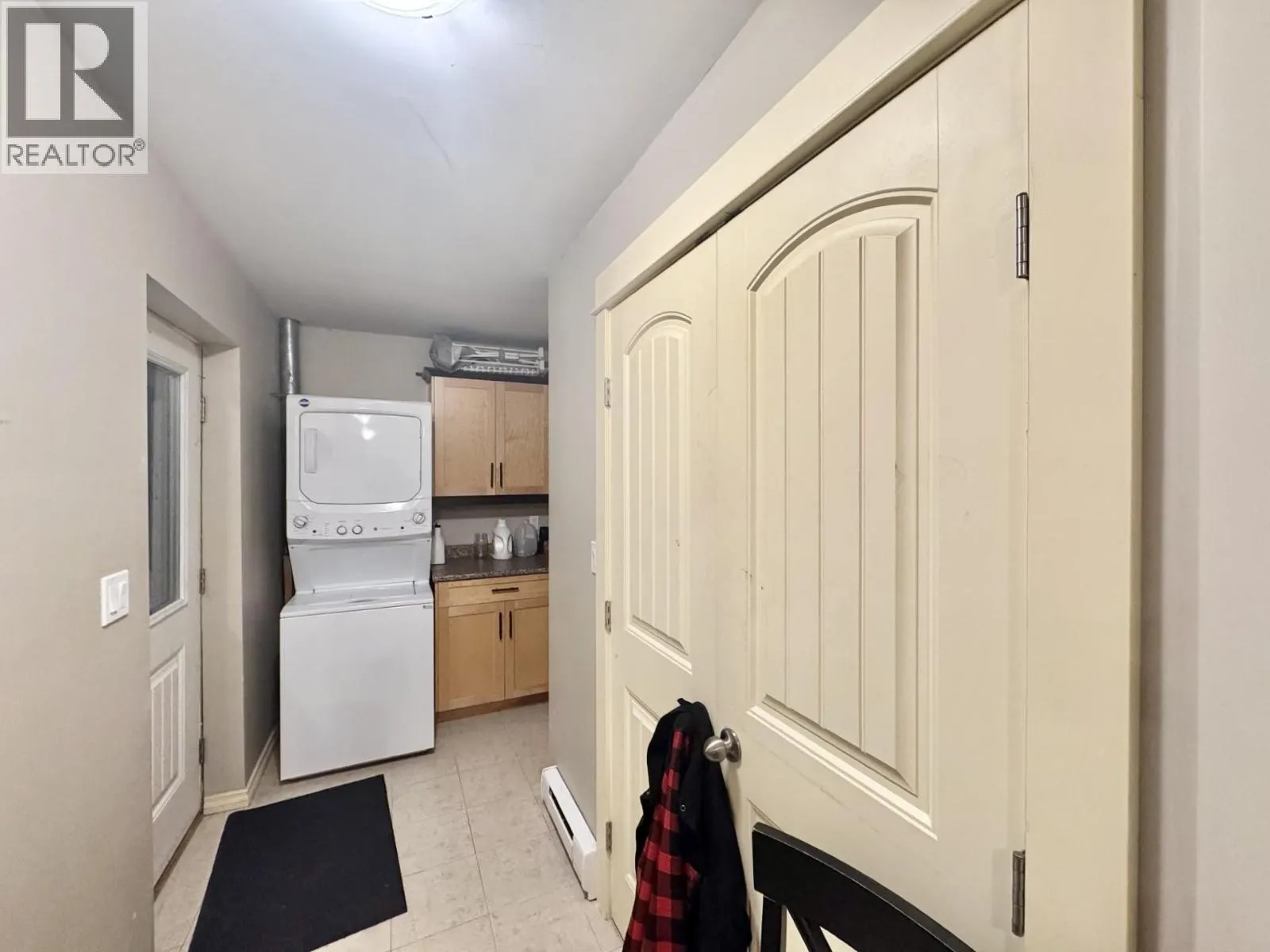 1800B 35th Avenue
