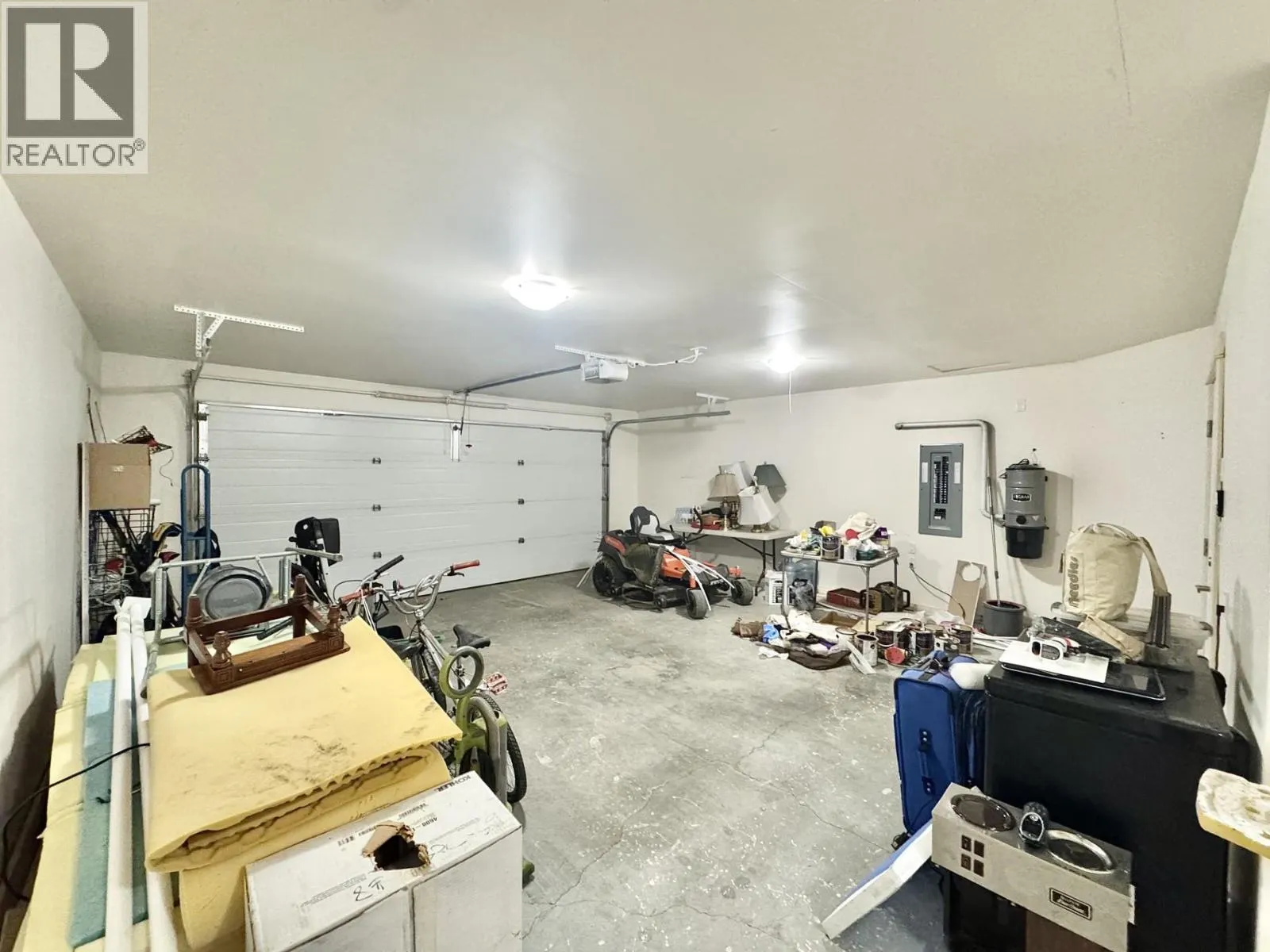 1800B 35th Avenue