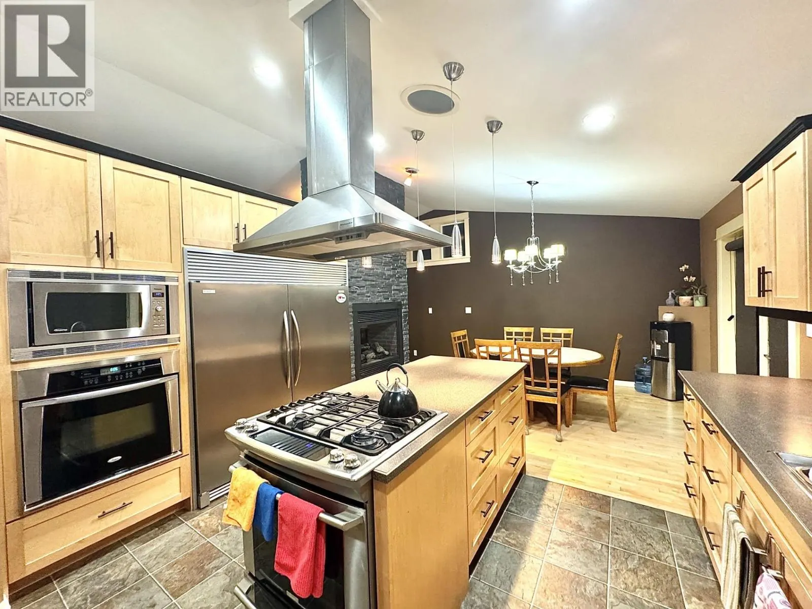 1800B 35th Avenue
