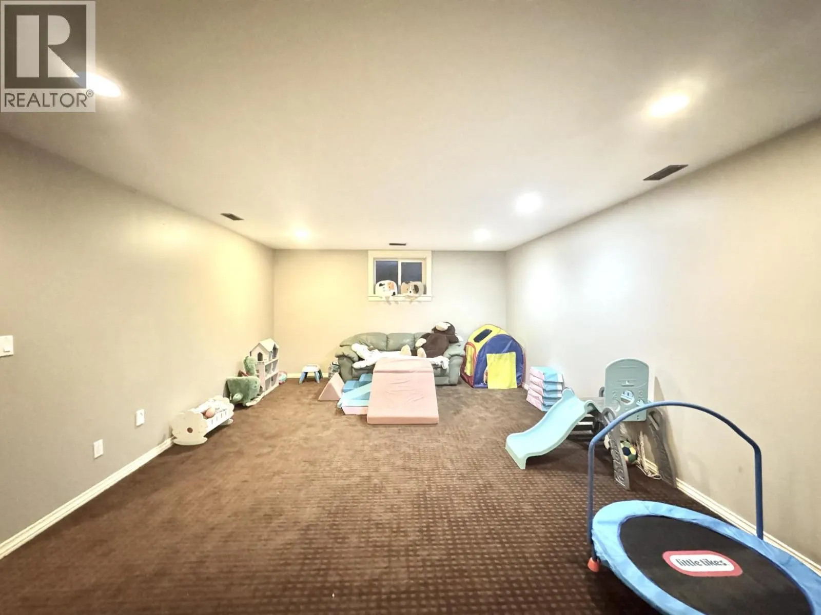 1800B 35th Avenue