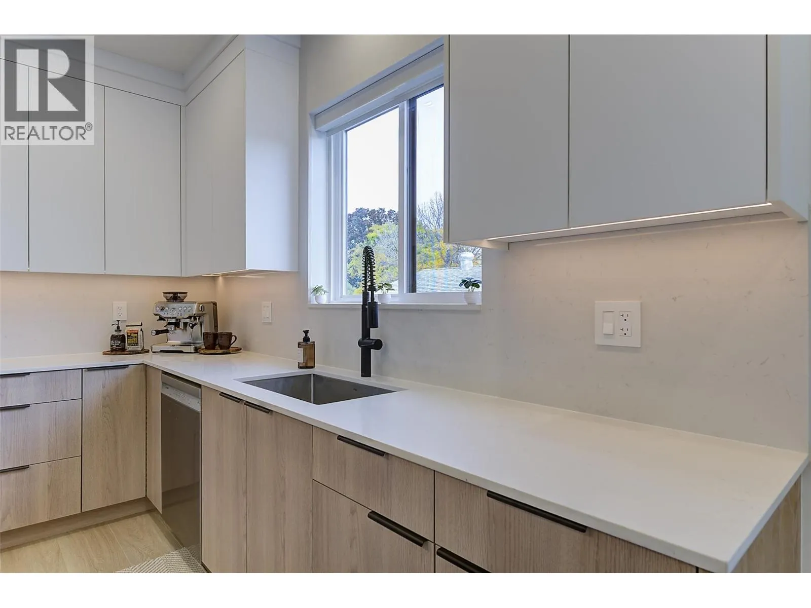 777 Coopland Crescent Unit# 3