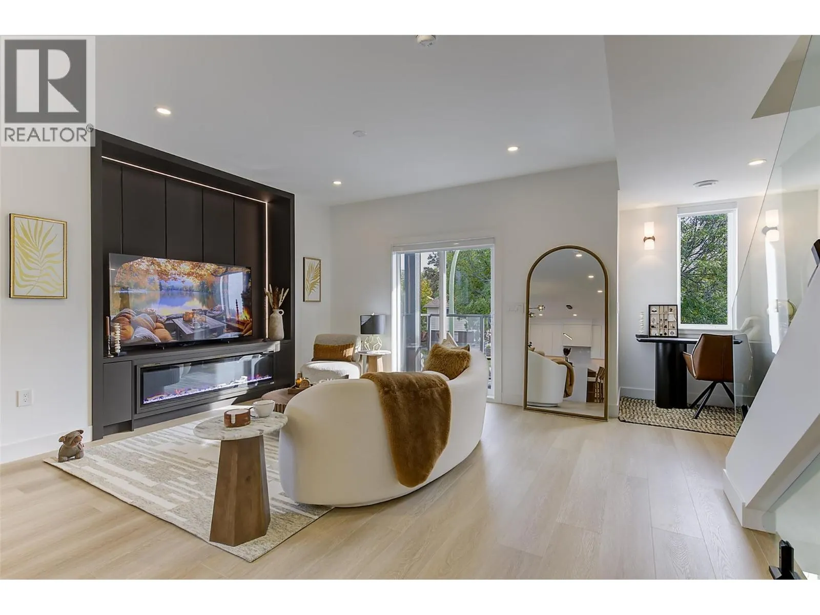 777 Coopland Crescent Unit# 3