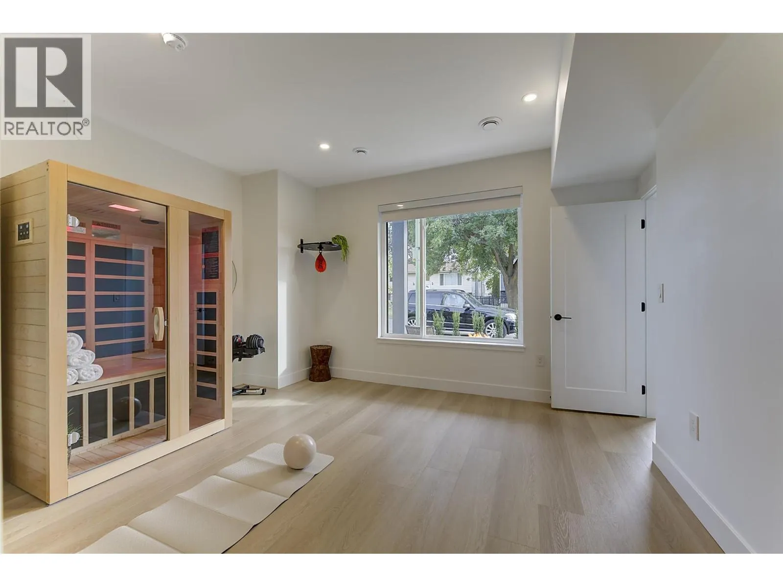 777 Coopland Crescent Unit# 3