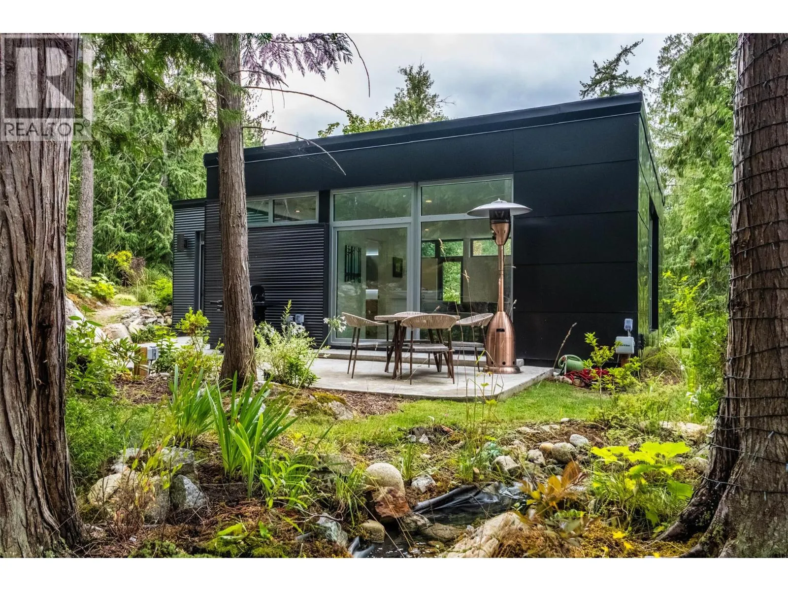 183 Kootenay Lake Road