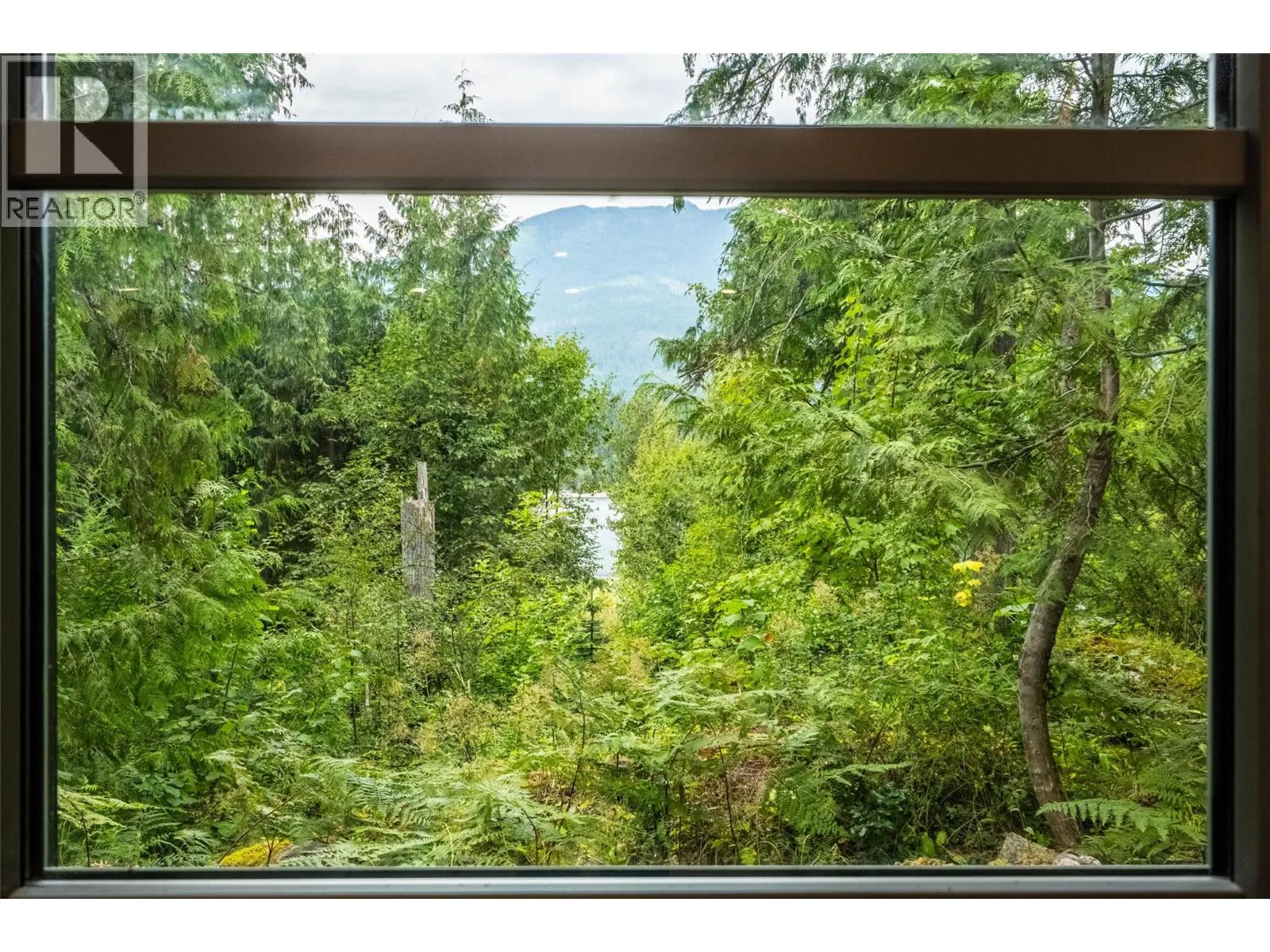 183 Kootenay Lake Road