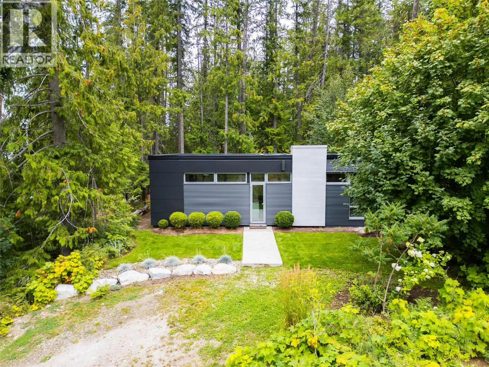 183 Kootenay Lake Road