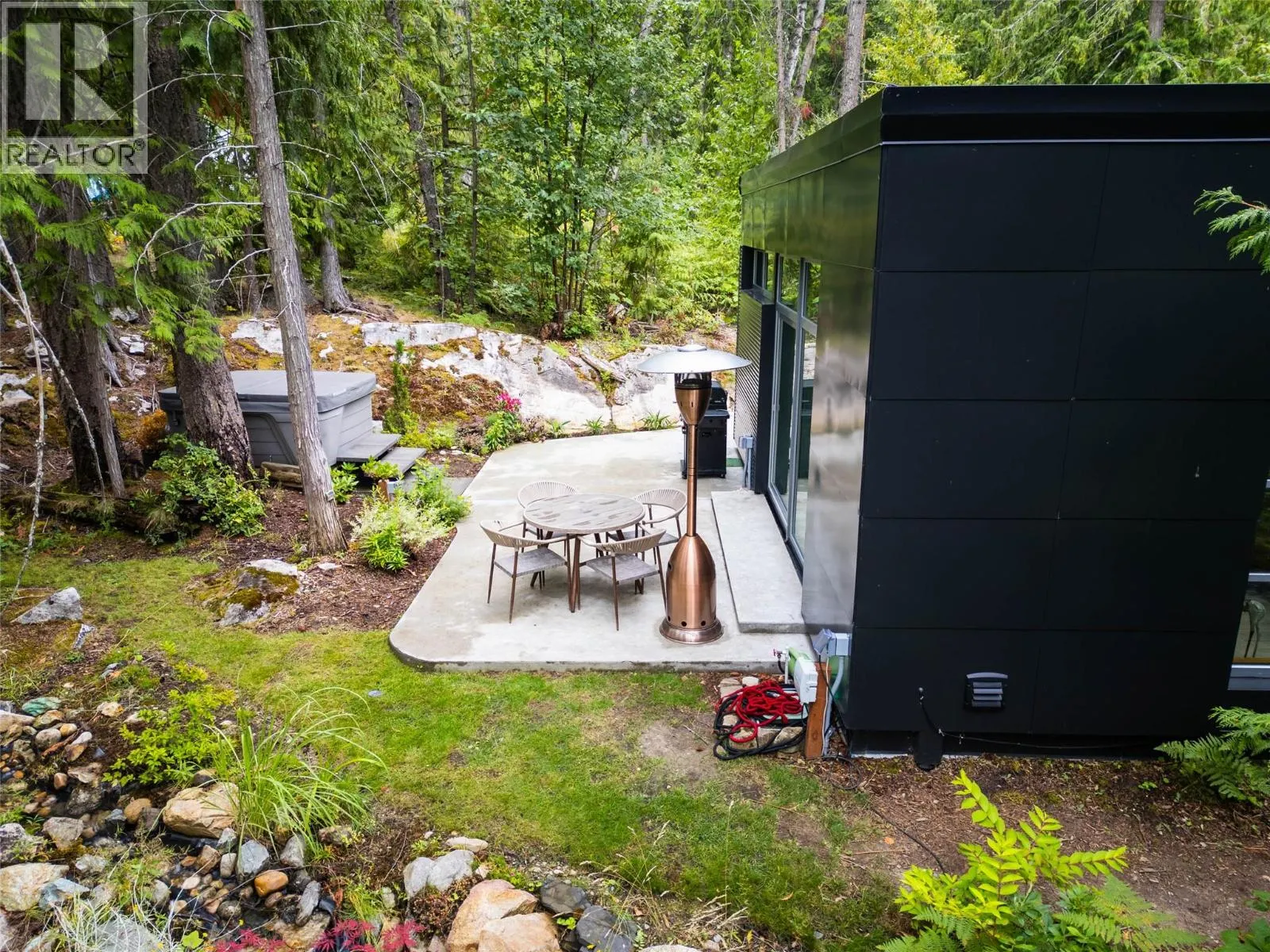 183 Kootenay Lake Road