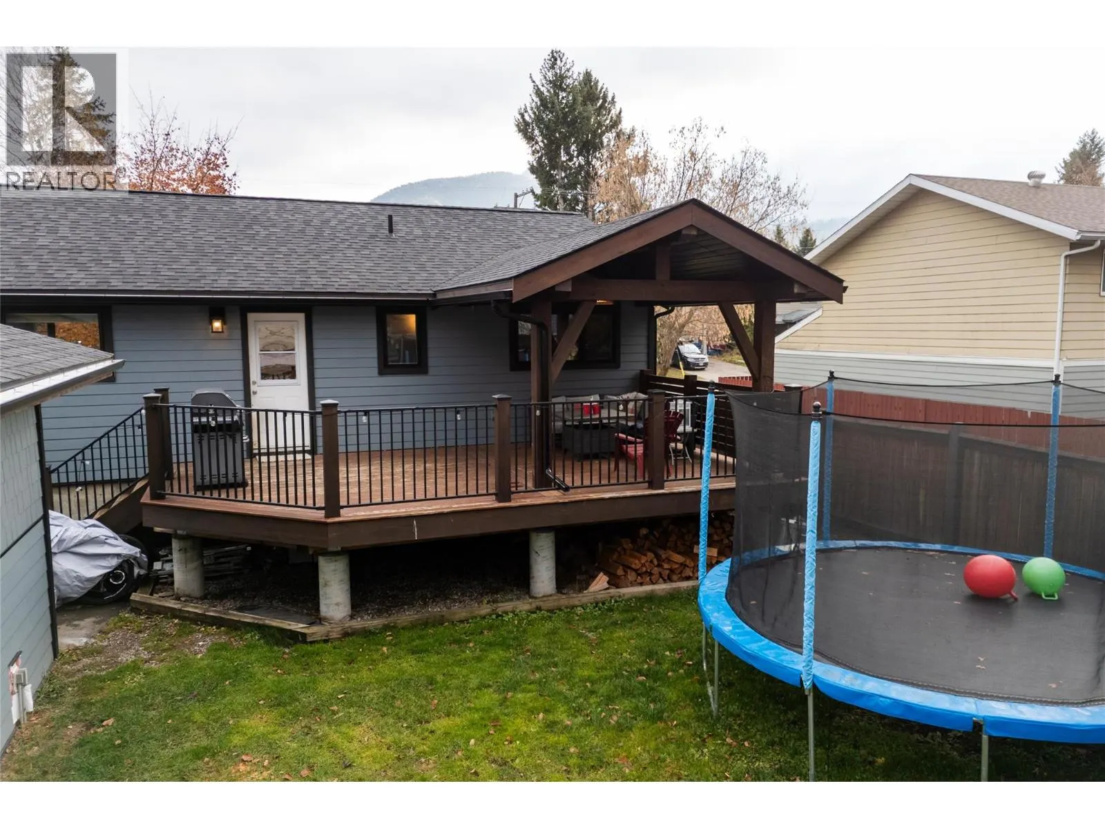 44 Mt Trinity Avenue