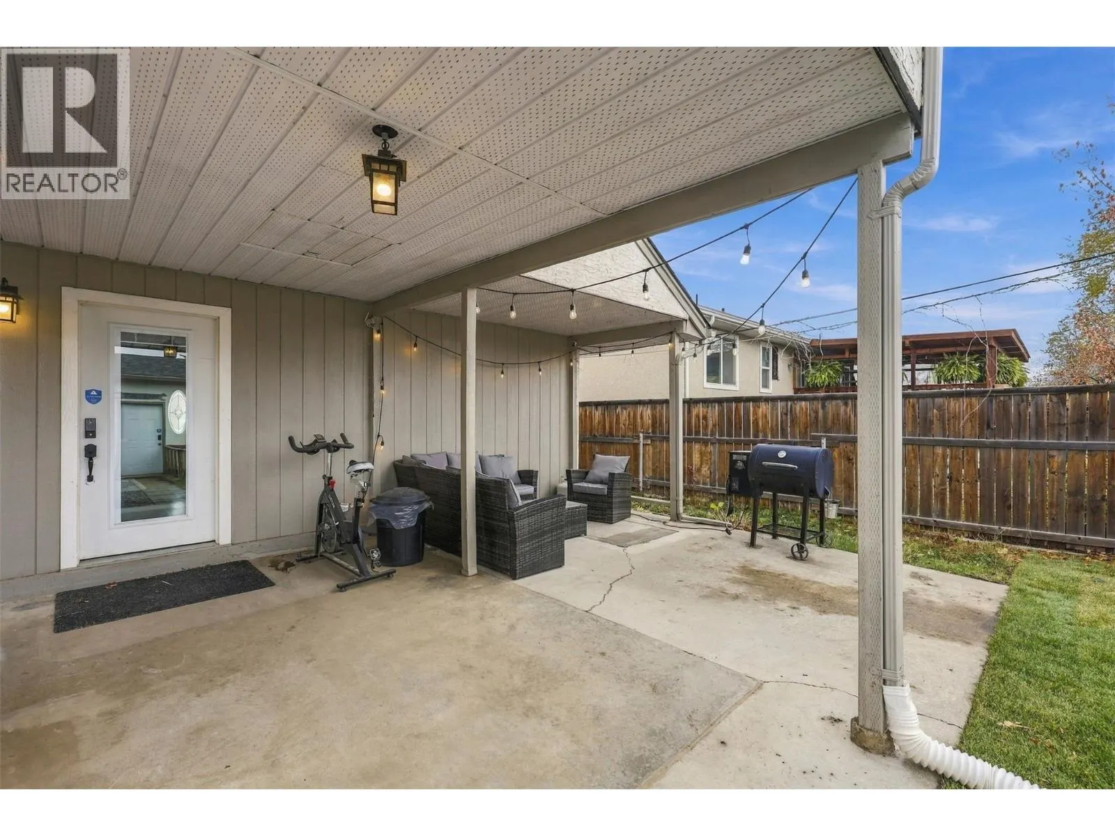438 Royal Avenue