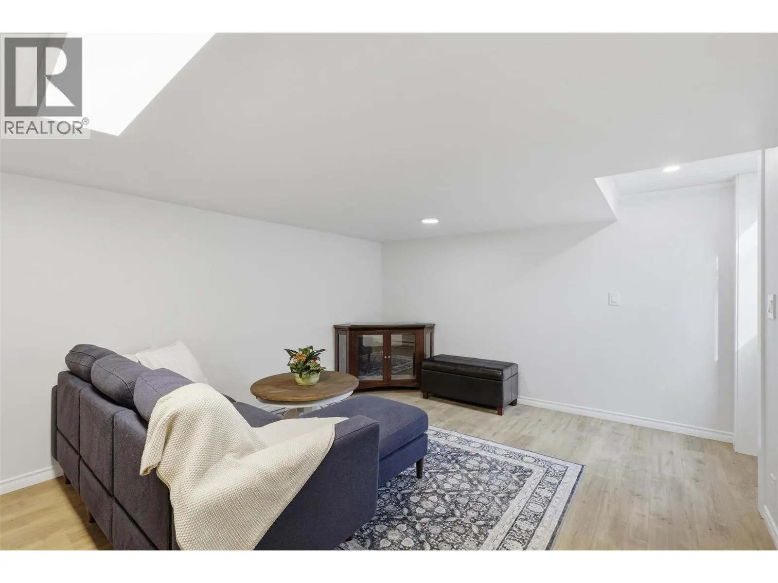 438 Royal Avenue