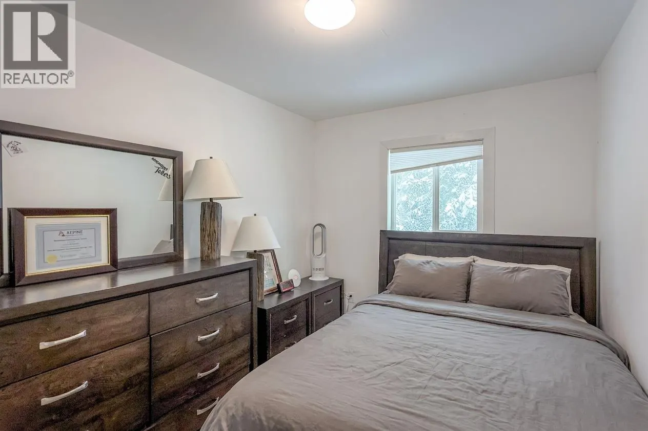 787 Golden Donald Upper Road