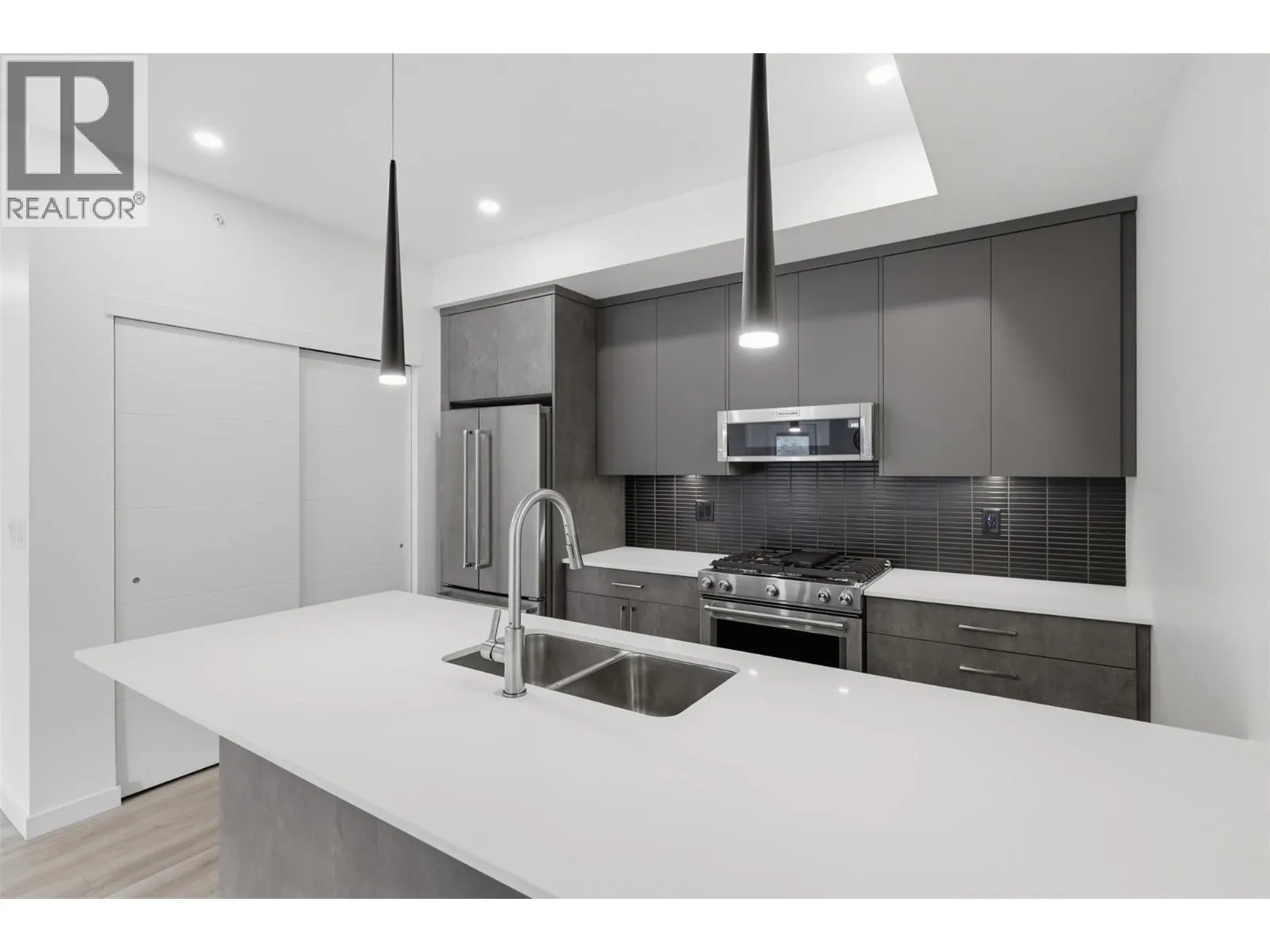 1405 Springhill Drive Unit# 3407