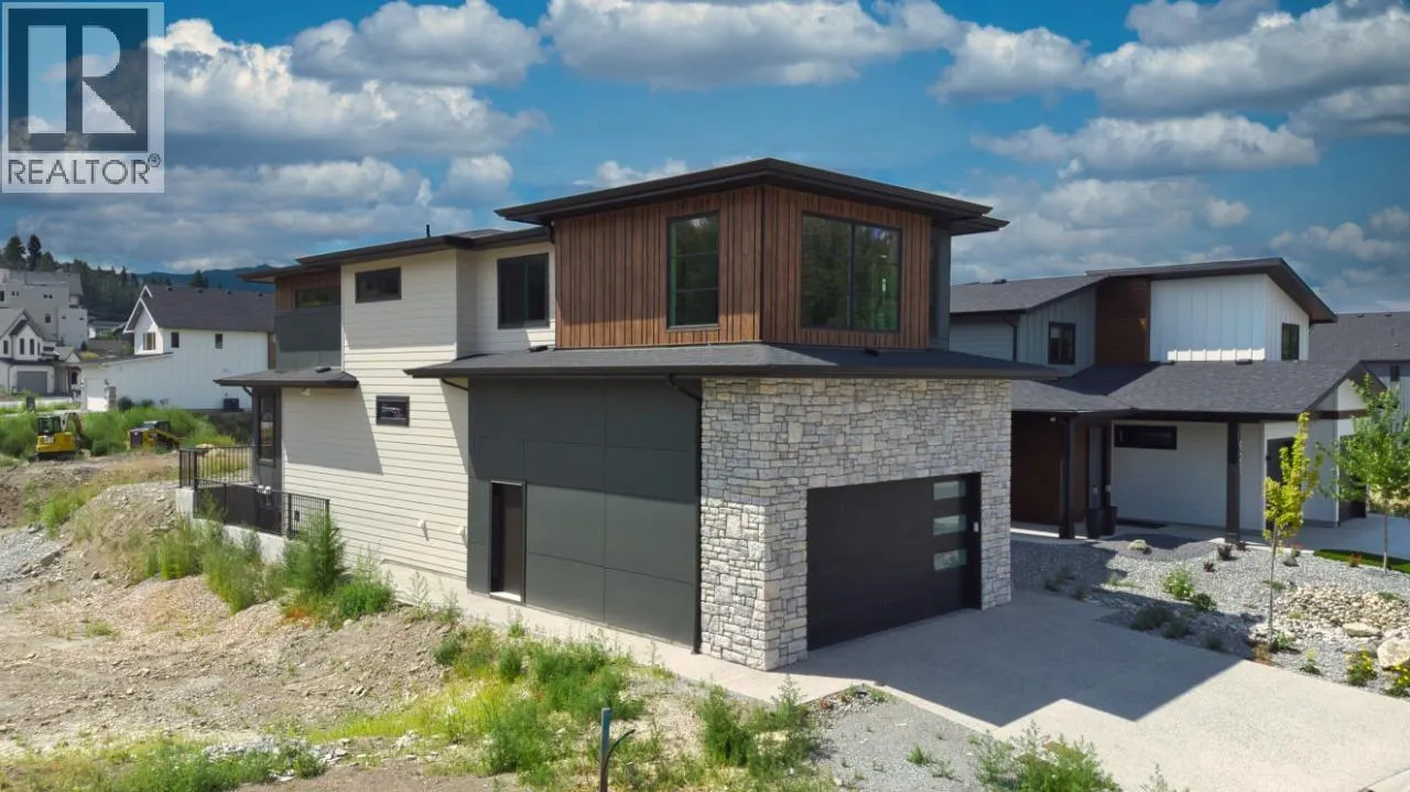 925 Bull Crescent