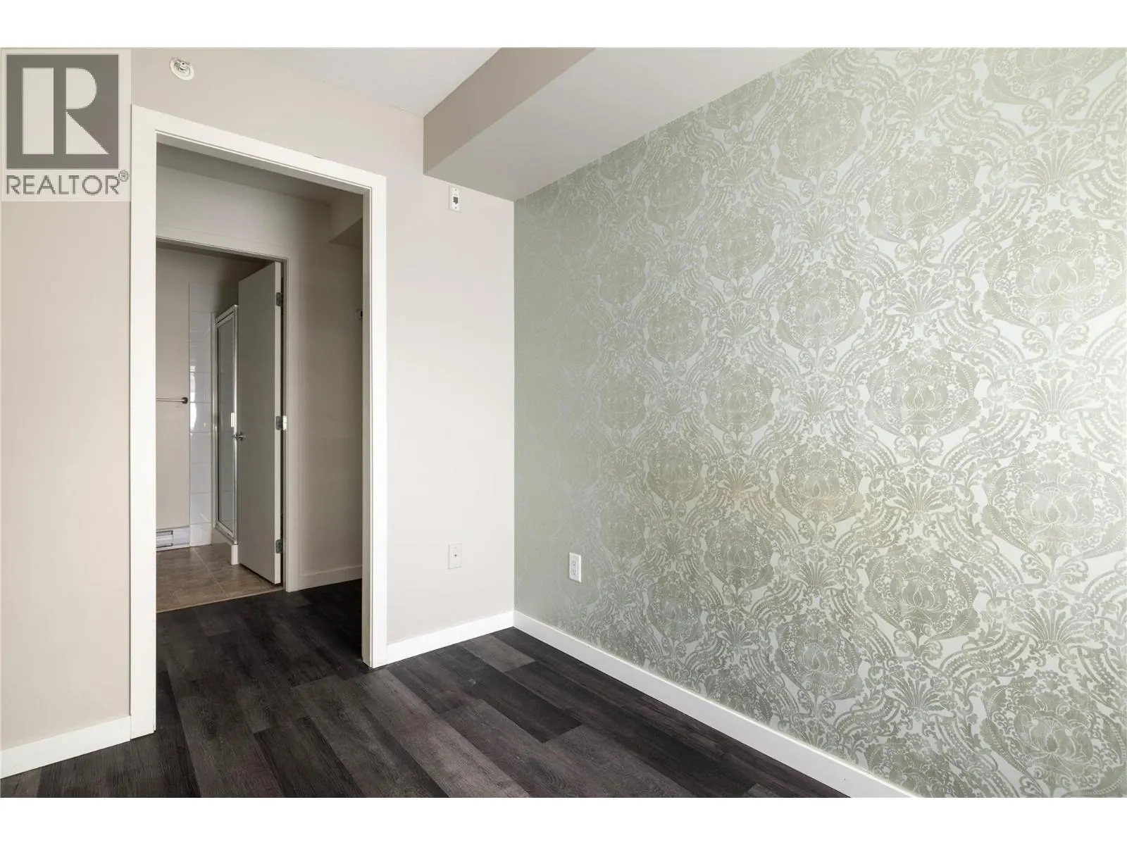 1831 Ambrosi Road Unit# 5