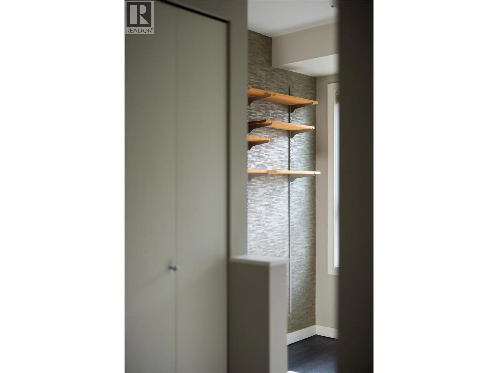 1831 Ambrosi Road Unit# 5