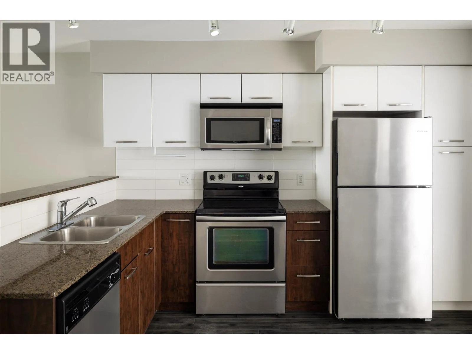 1831 Ambrosi Road Unit# 5
