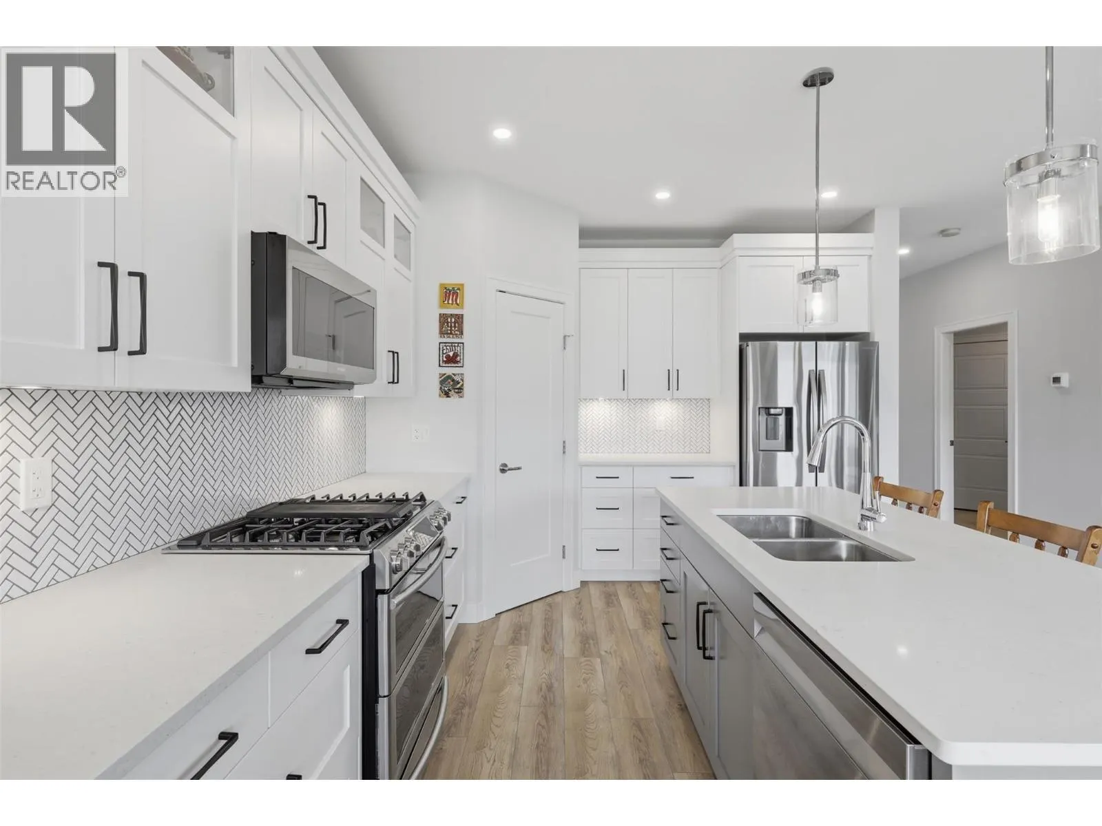 641 SHUSWAP Road E Unit# 140