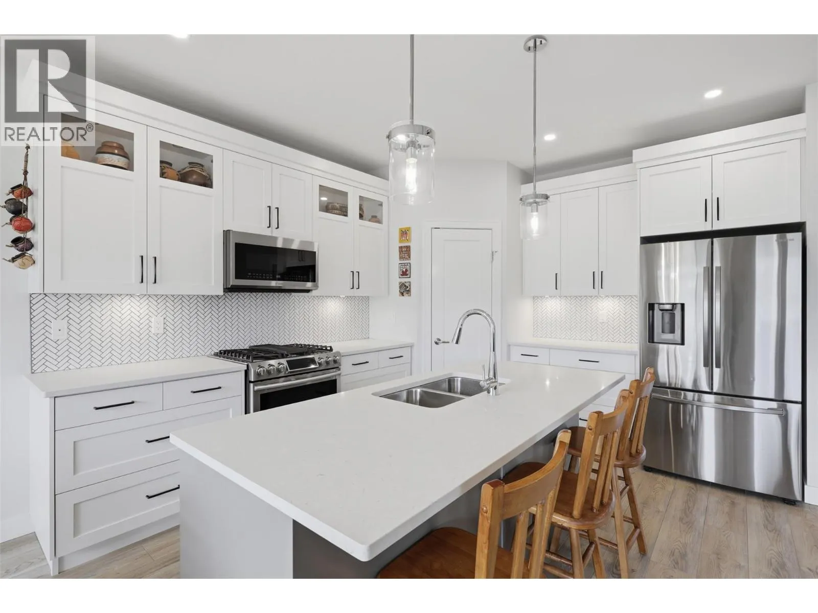 641 SHUSWAP Road E Unit# 140