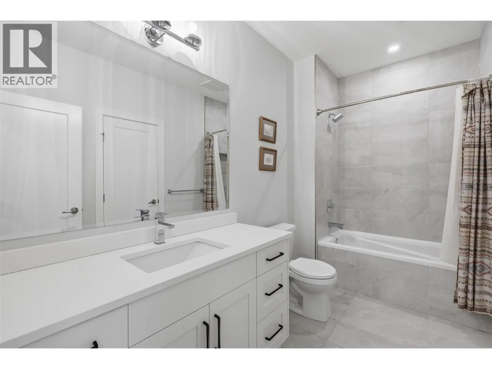 641 SHUSWAP Road E Unit# 140