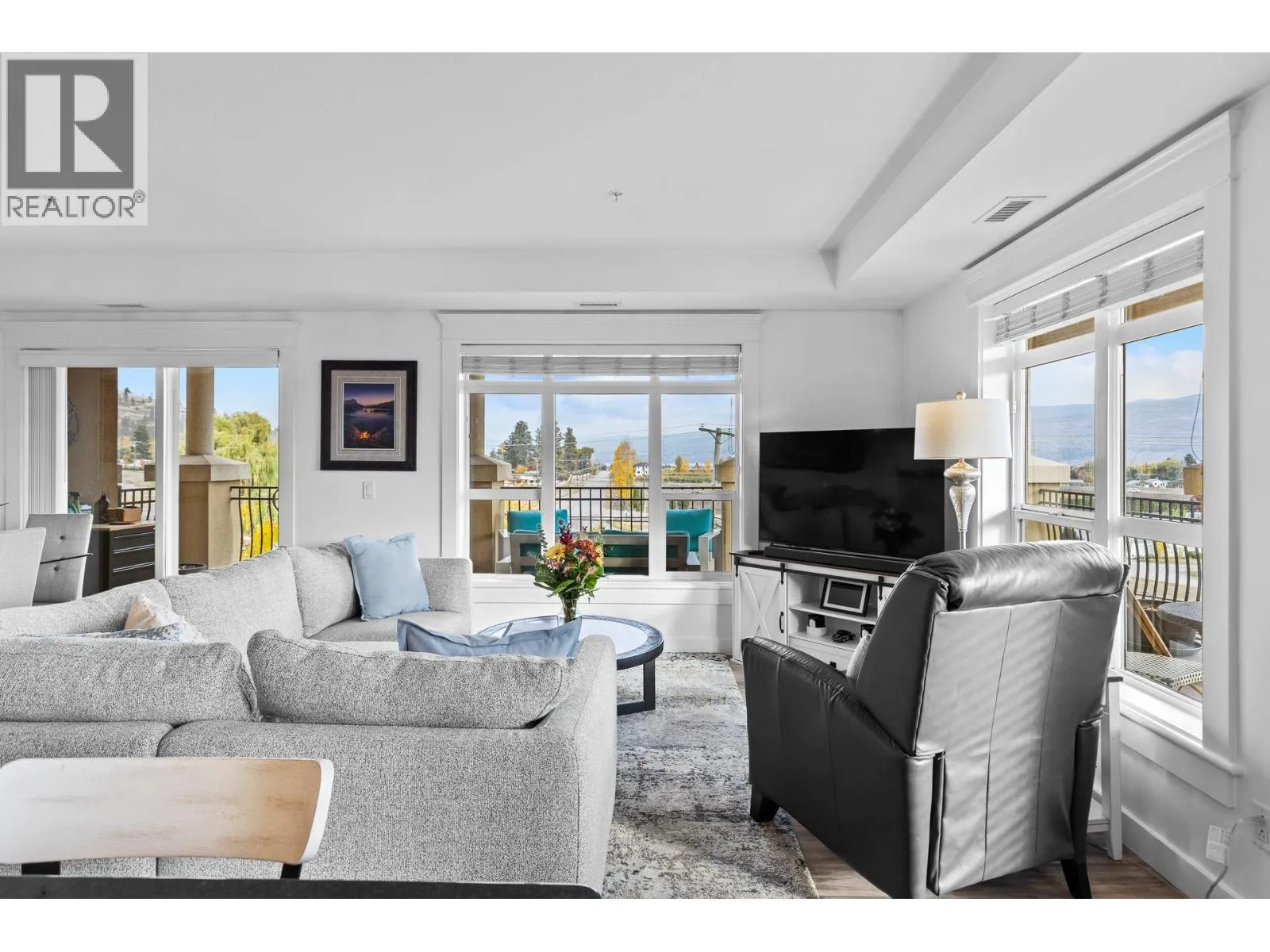 2070 Boucherie Road Unit# 417