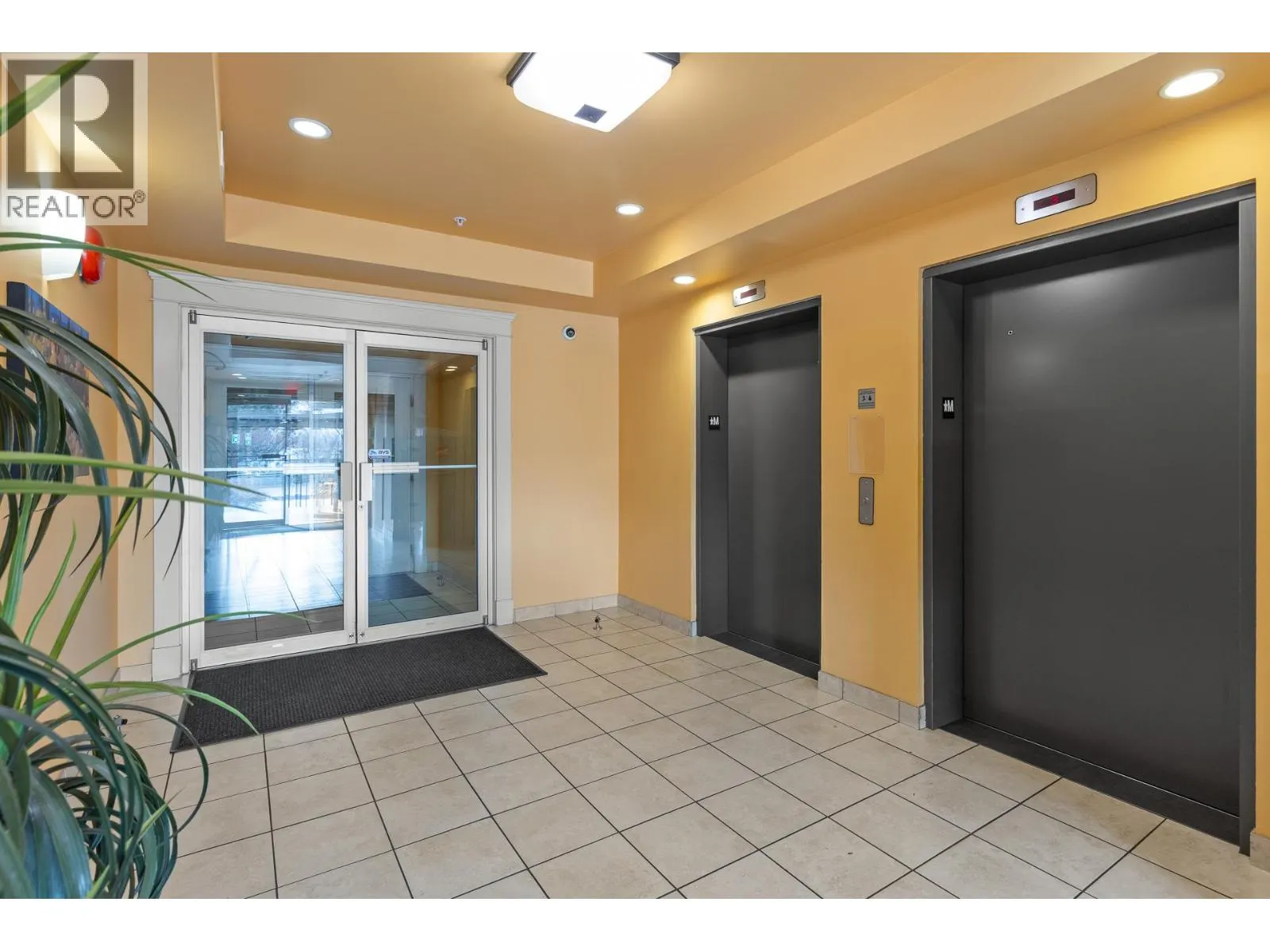 2070 Boucherie Road Unit# 417