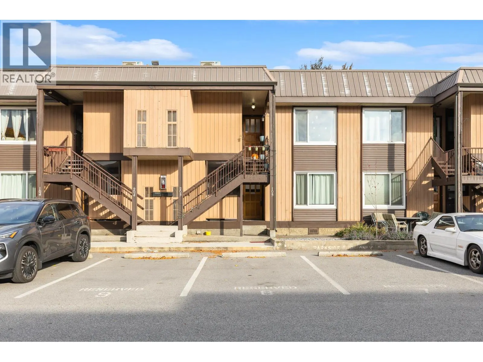 1660 Ufton Court Unit# 203