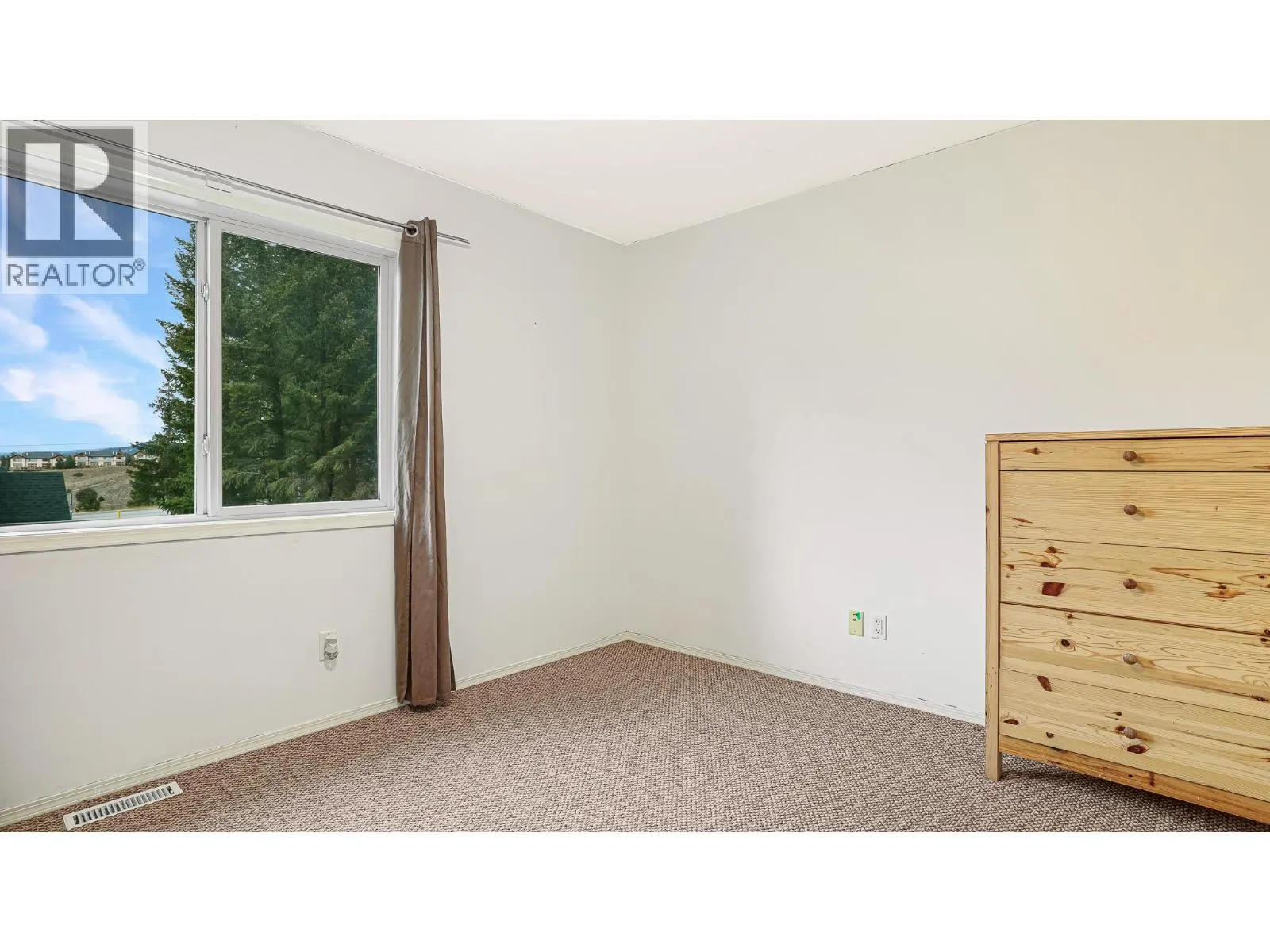4835 RADIUM Boulevard Unit# 110