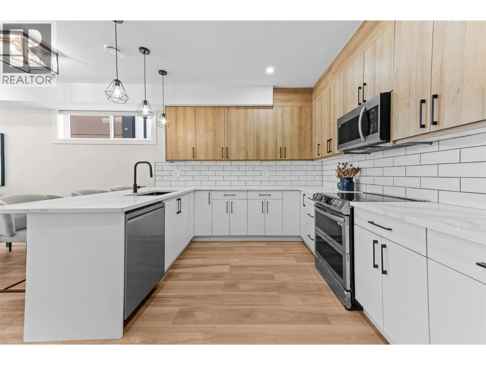 1034 Martin Avenue Unit# 4
