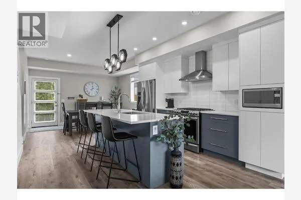 771 Raymer Avenue Unit# 2
