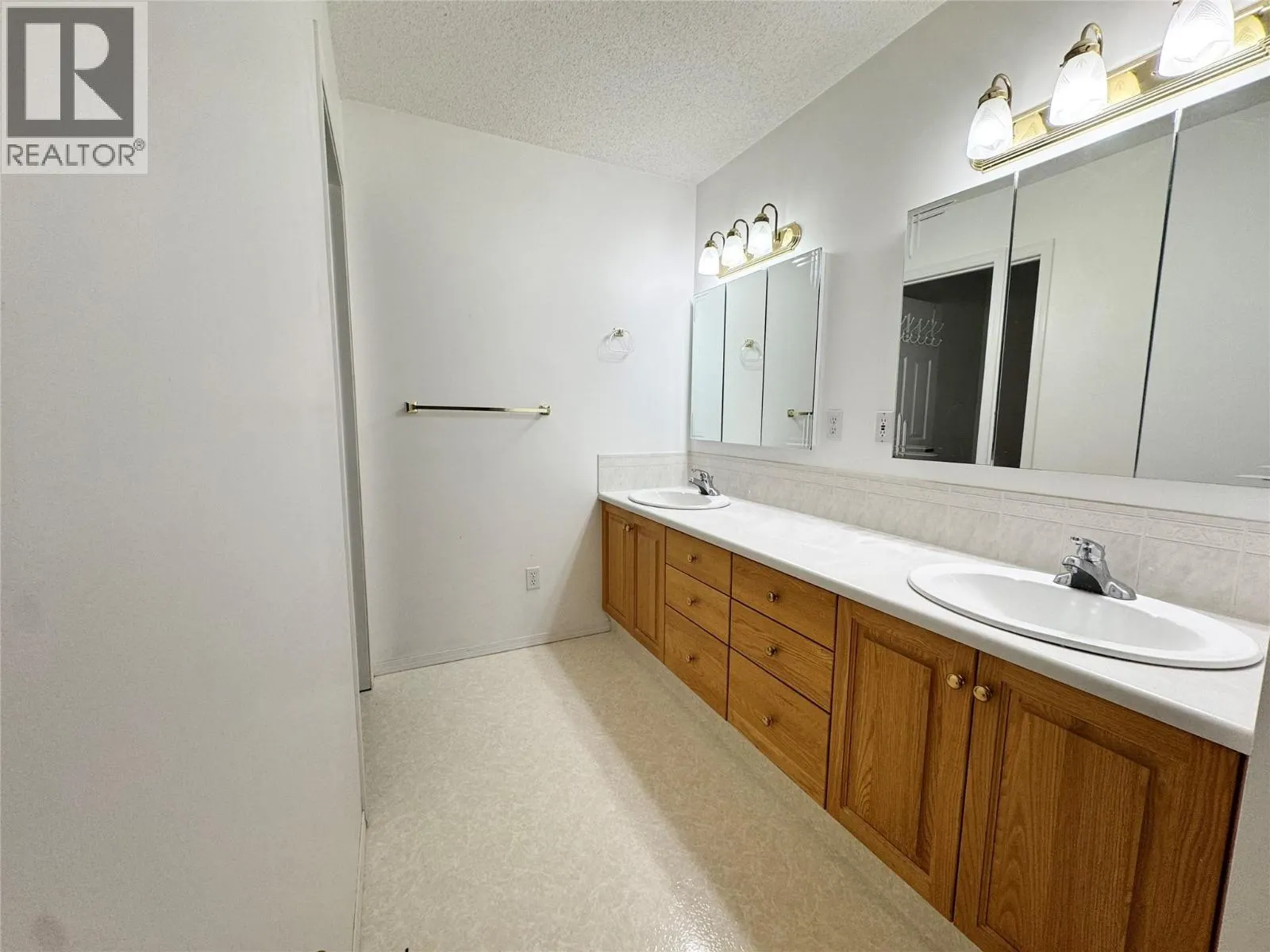 1605 Loran Drive