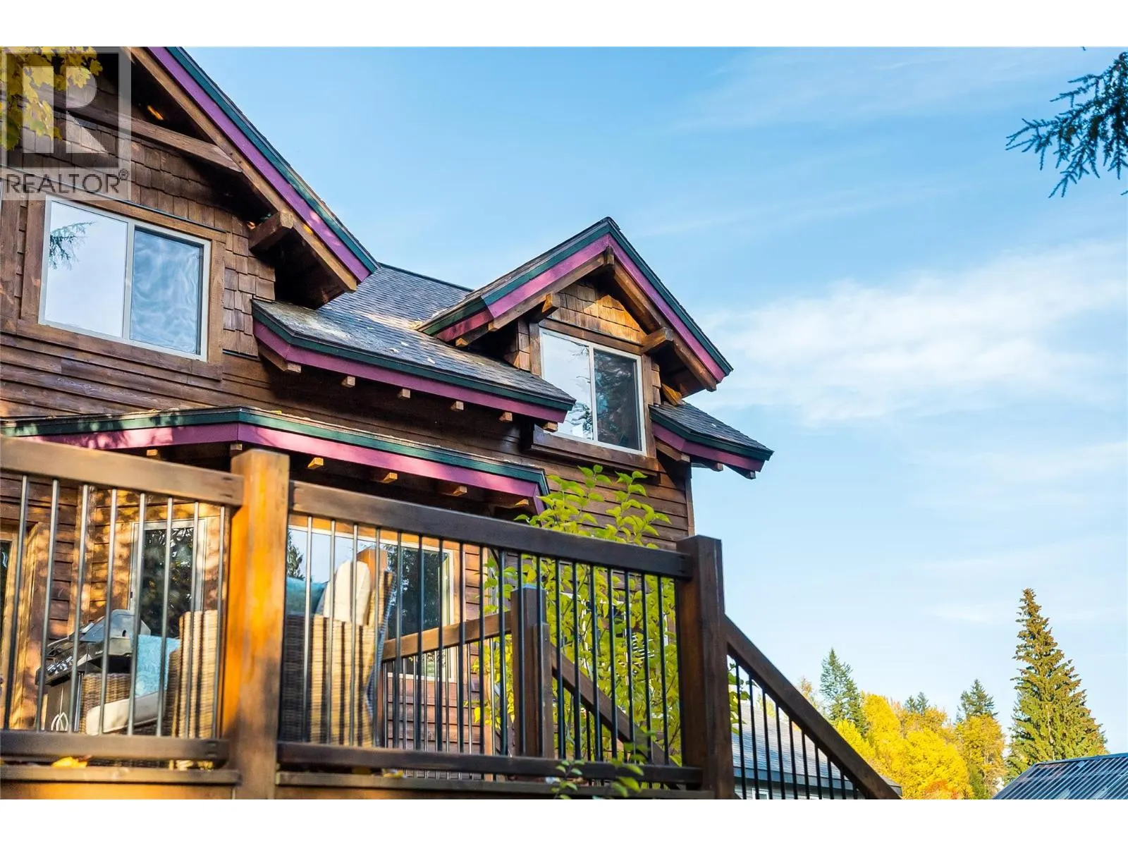1305 Dunn Crescent