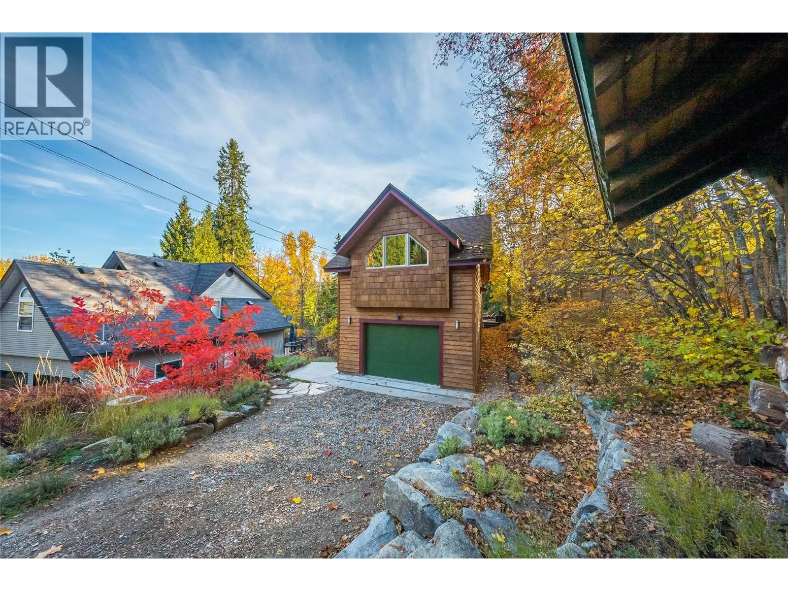 1305 Dunn Crescent