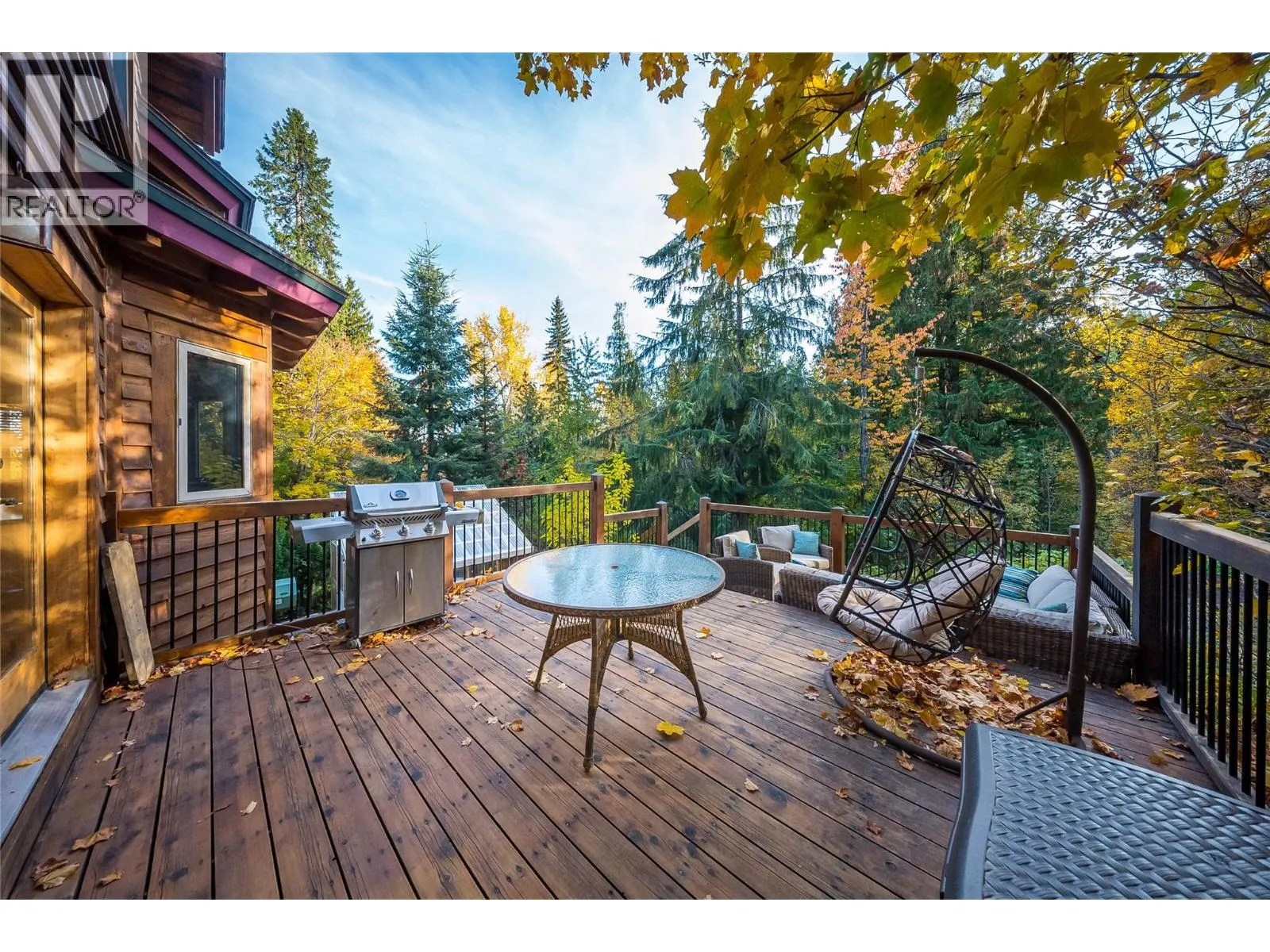1305 Dunn Crescent
