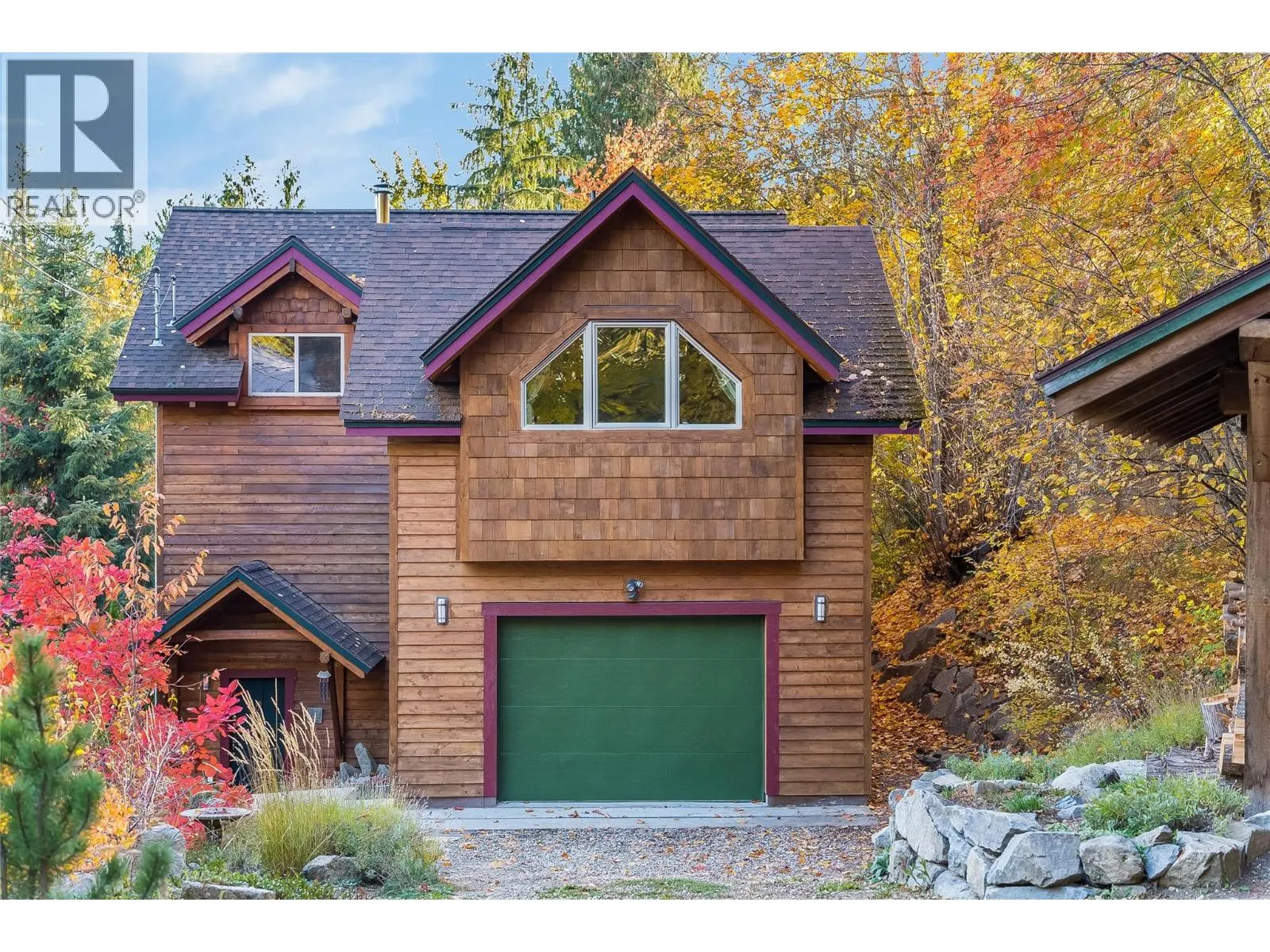 1305 Dunn Crescent