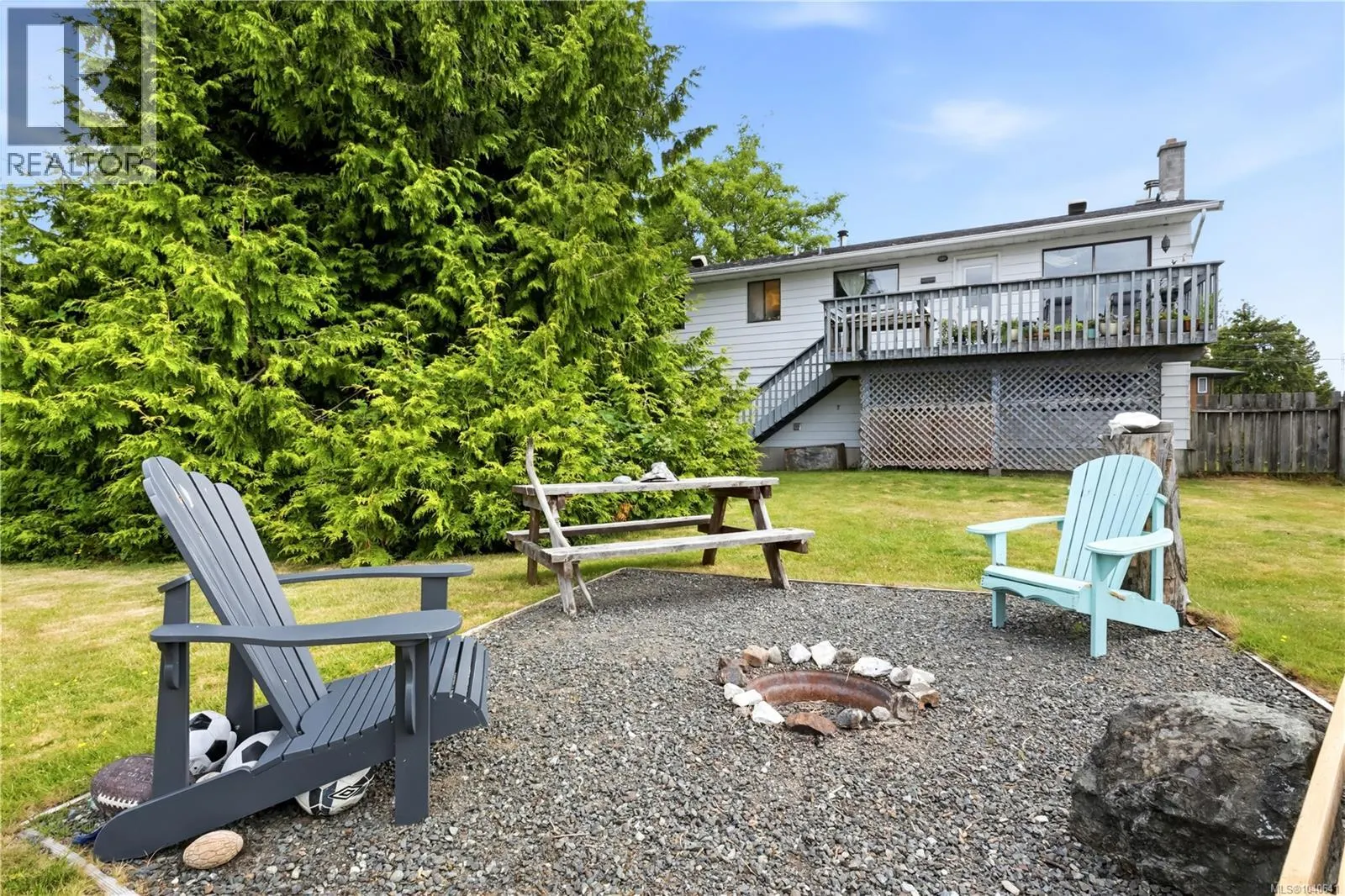1550 Larch Rd