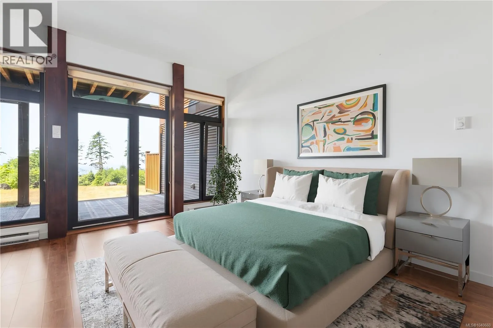 203 515 Marine Dr