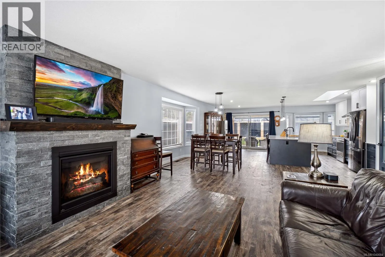 874 Aberdeen Dr