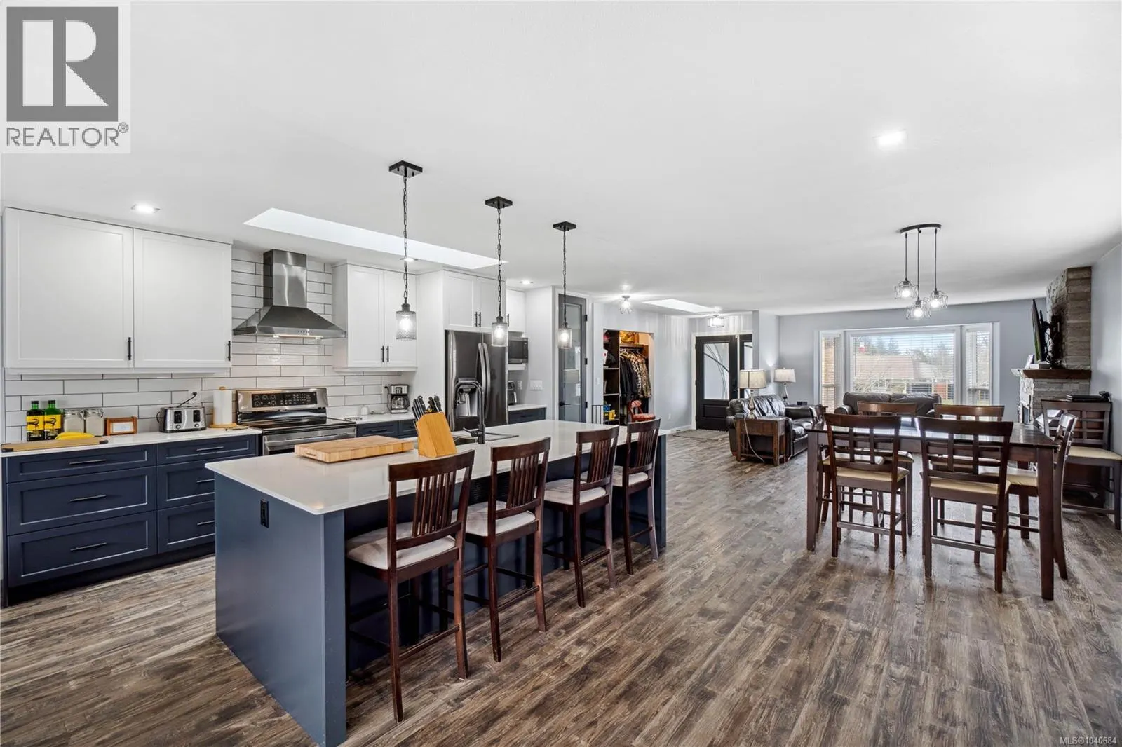 874 Aberdeen Dr