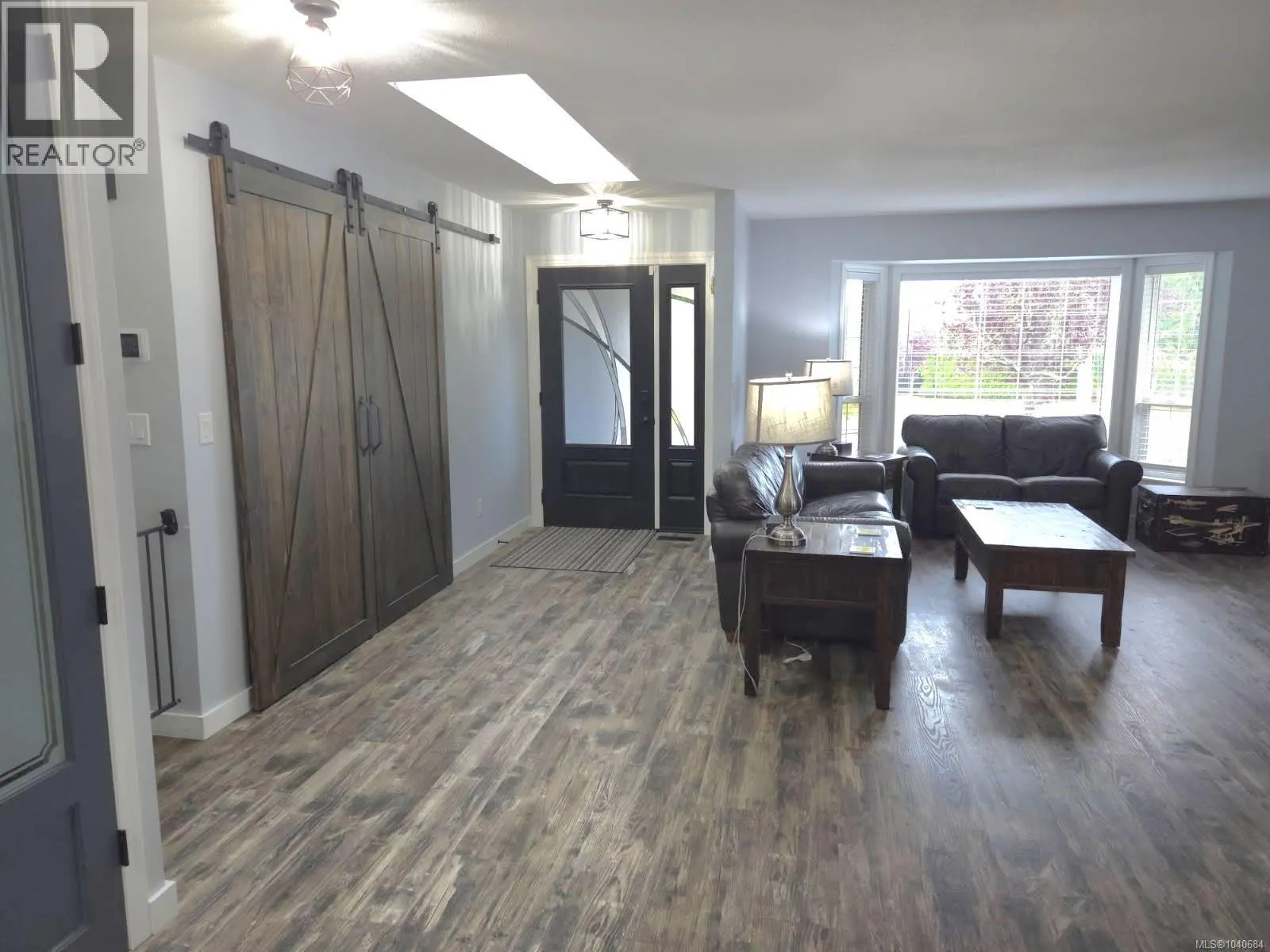 874 Aberdeen Dr