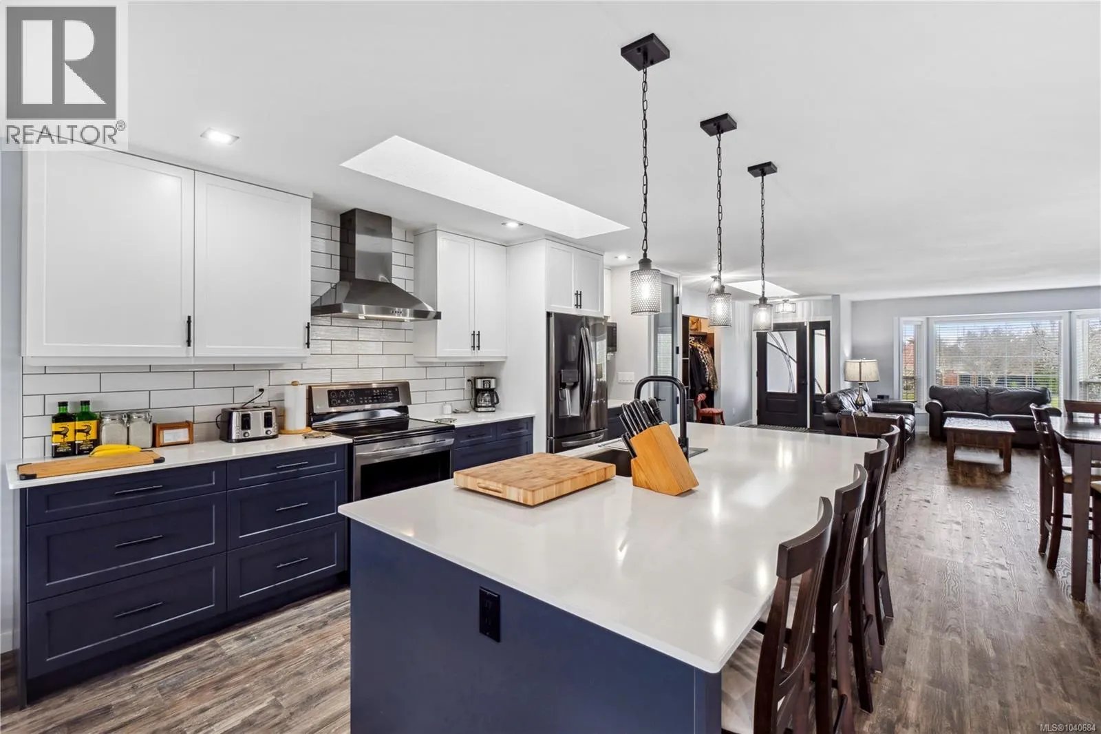 874 Aberdeen Dr