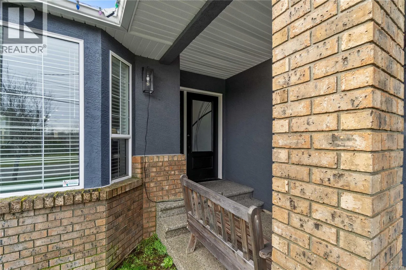 874 Aberdeen Dr