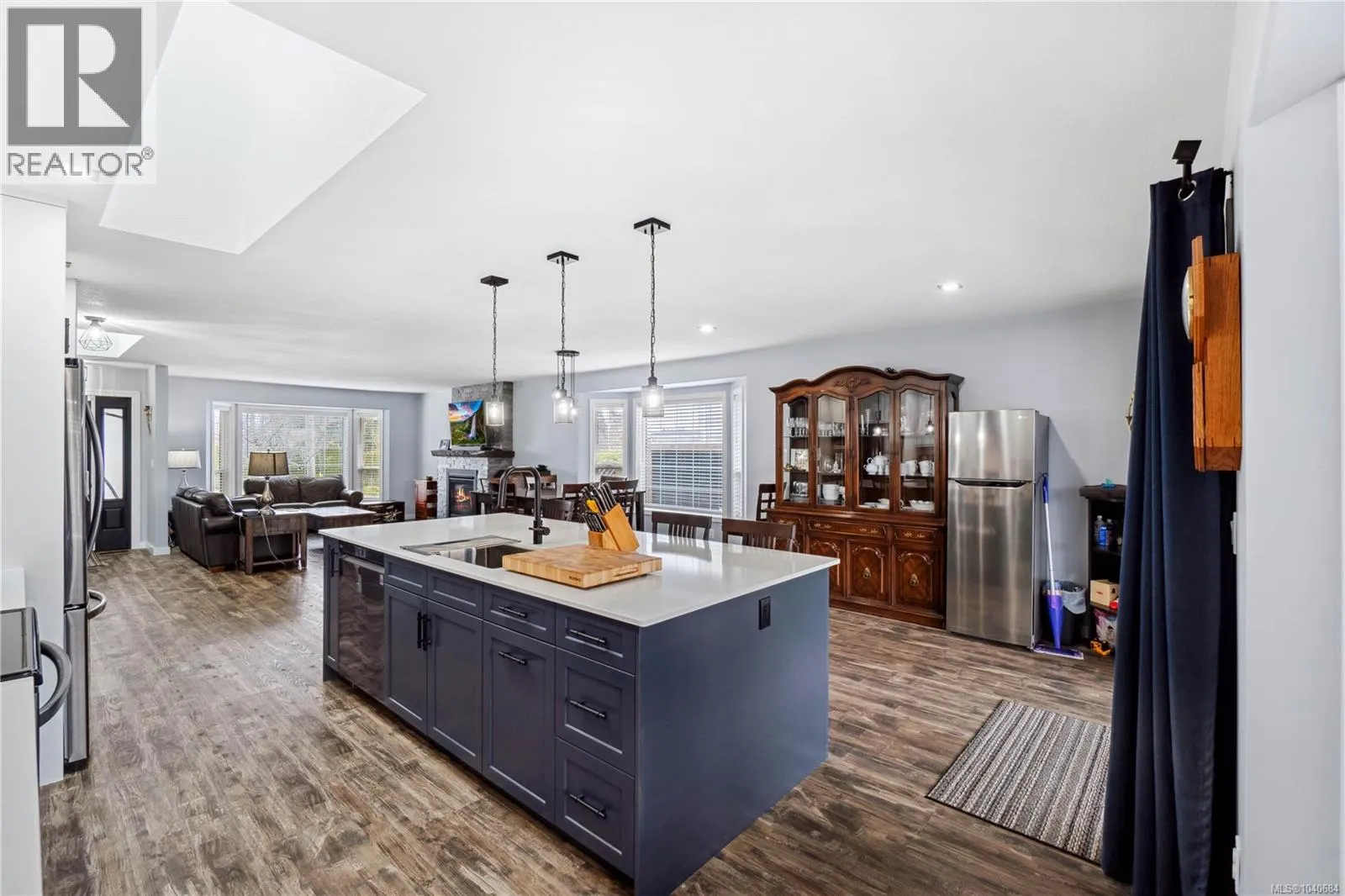 874 Aberdeen Dr