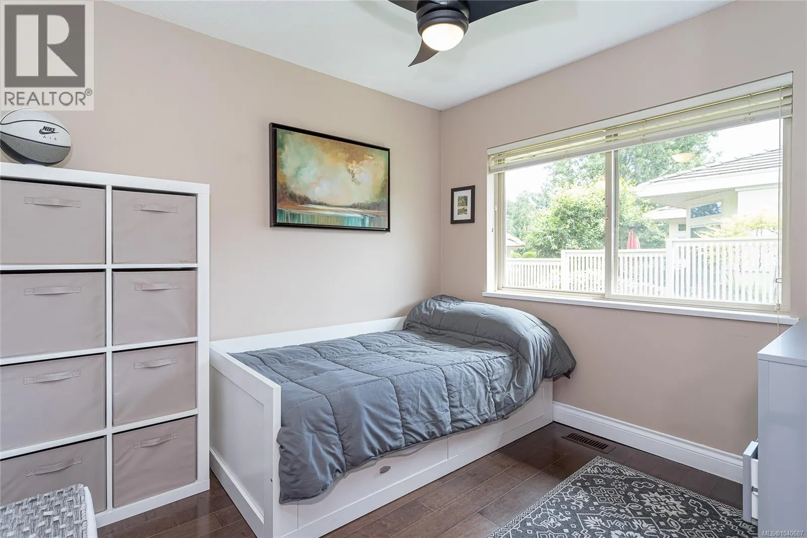 1191 Rosemount Close
