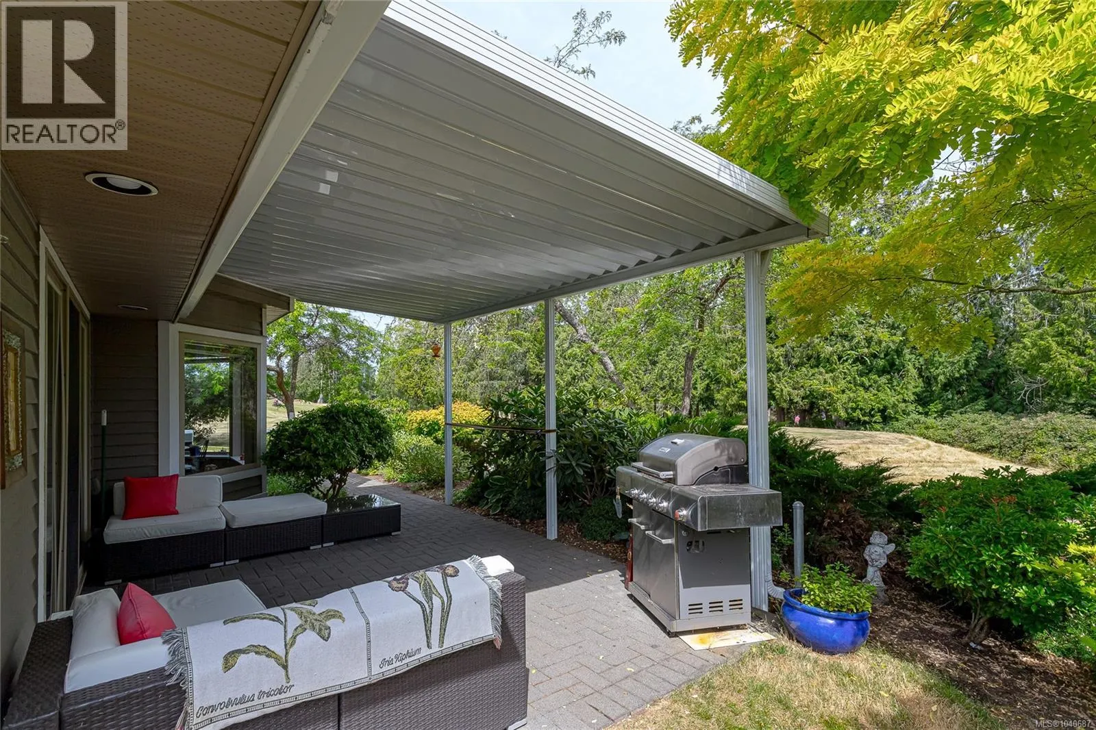 1191 Rosemount Close