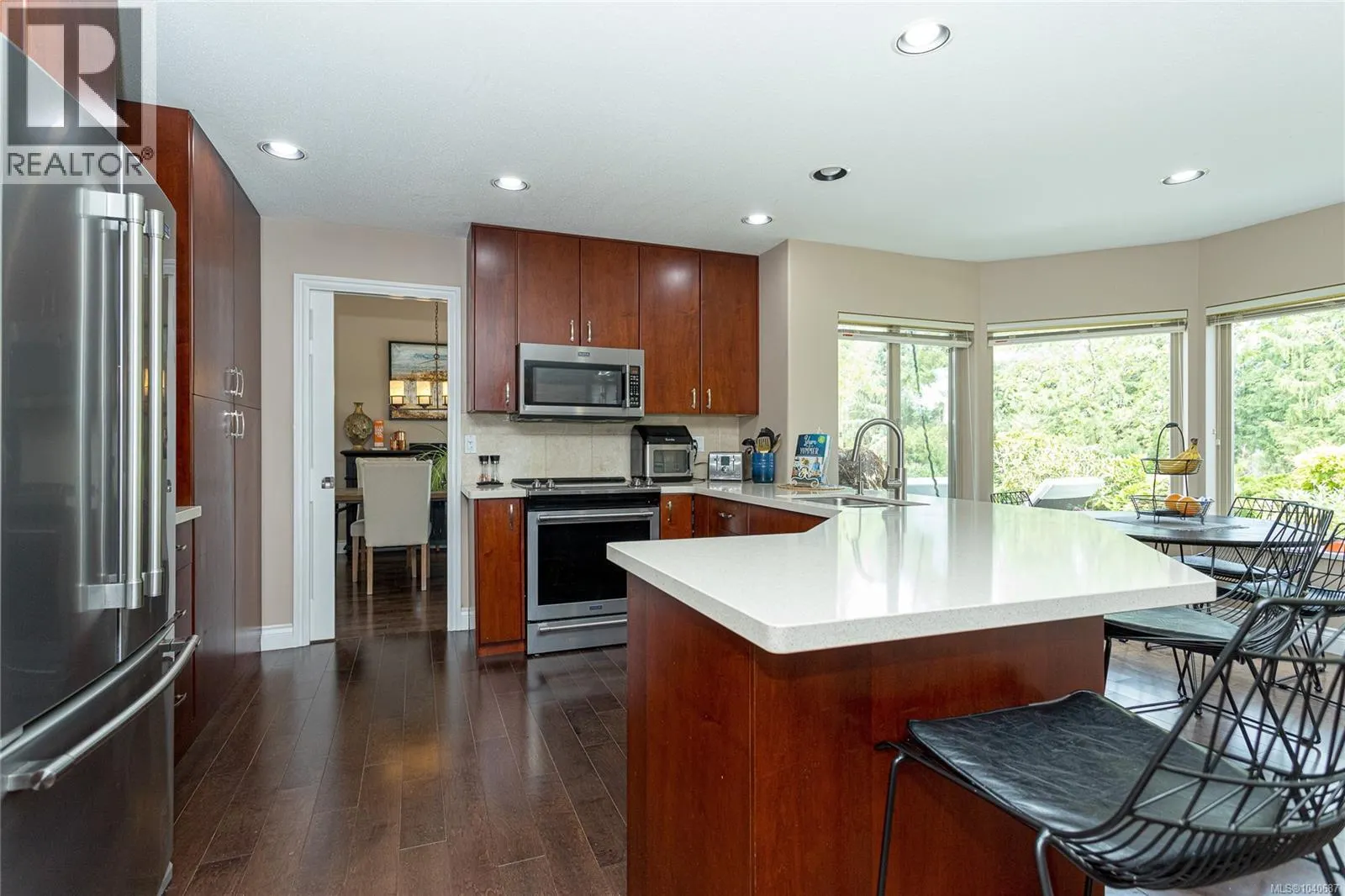 1191 Rosemount Close