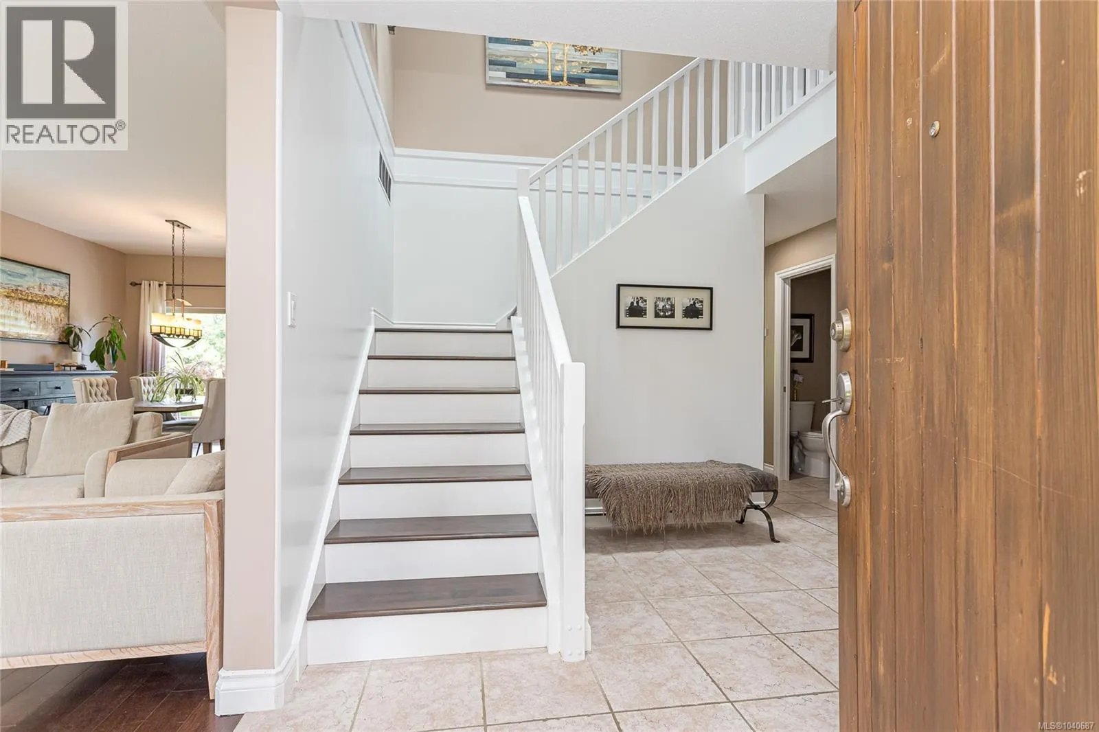1191 Rosemount Close