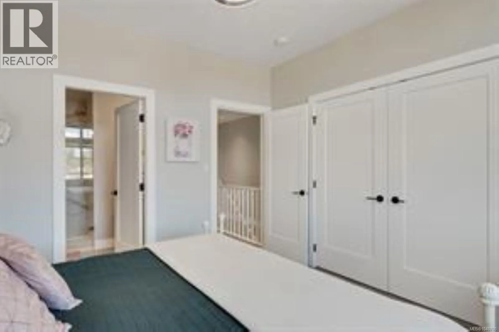 3 10480 Resthaven Dr